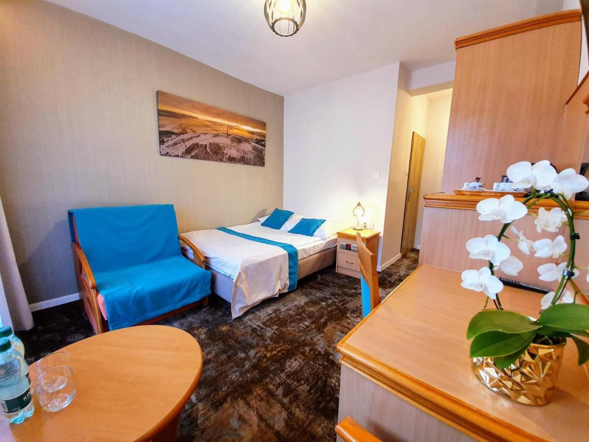 Gosciniec Pod Skrzycznem Hotell Szczyrk Exteriör bild